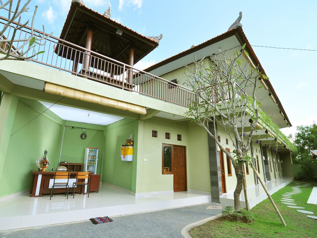Cempaka Mas Guesthouse Kuta Lombok Eksteriør billede